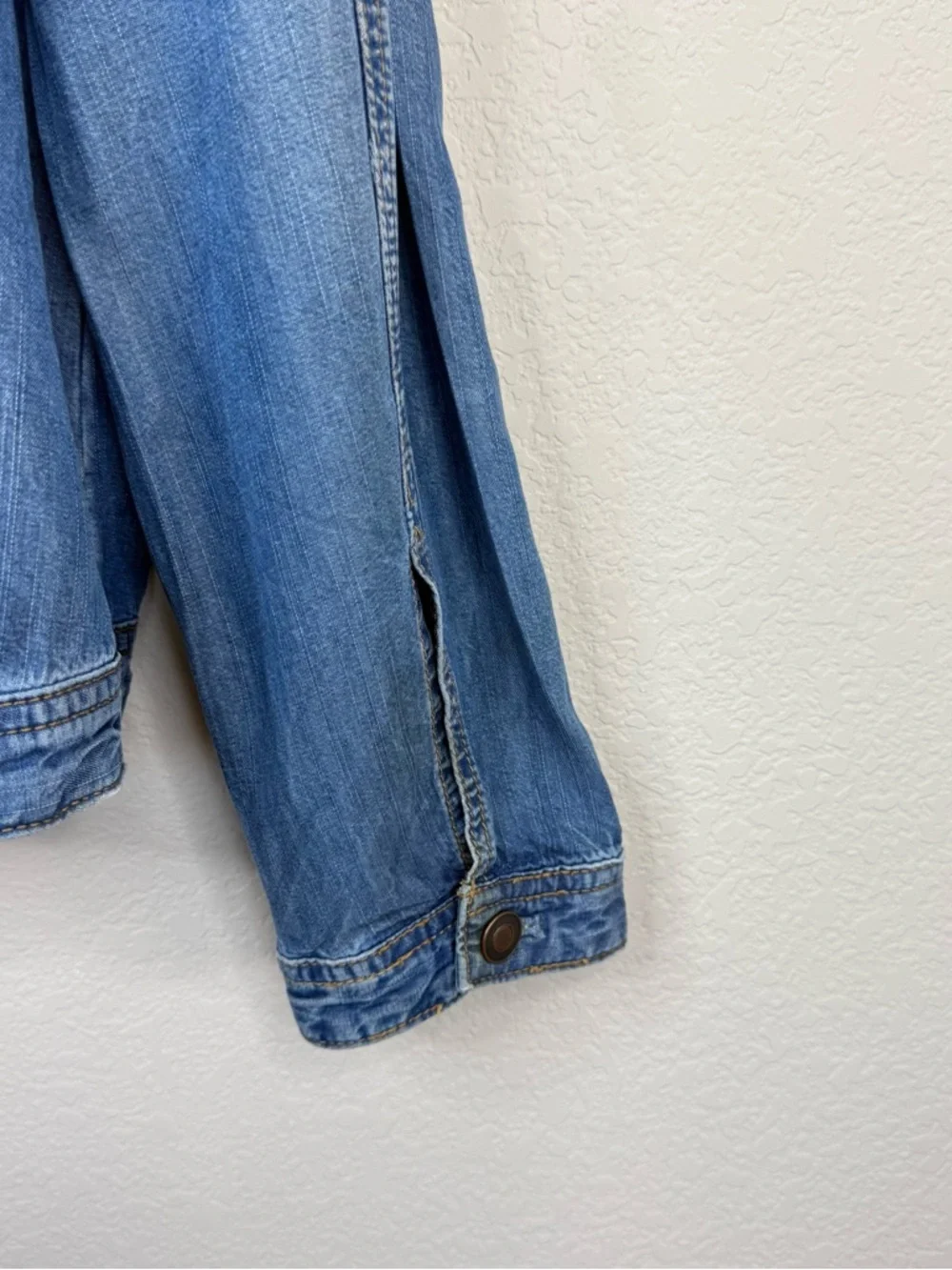 FREE PEOPLE 100% Lyocell Lightweight Boho Light Wash Relaxed Fit Jacket  Sz L - Picture 8 of 14